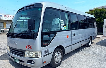 マイクロバス トヨタ コースター 27名の外観