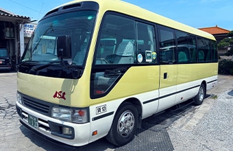 マイクロバス トヨタ コースター 27名の外観